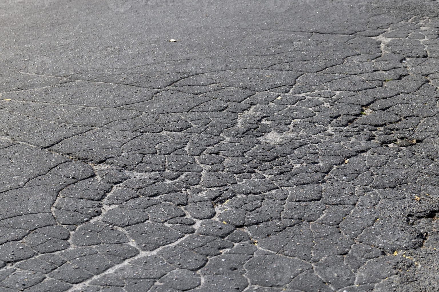 signs of asphalt failure